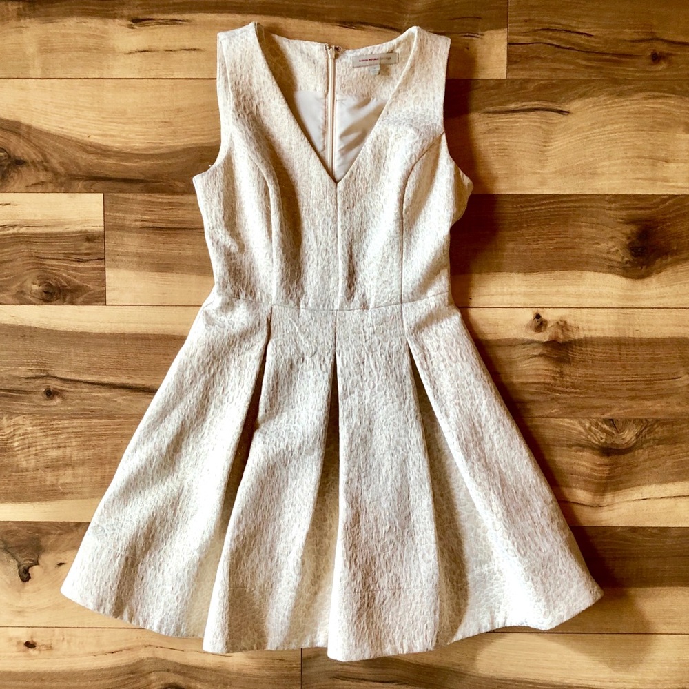 Banana Republic Heritage Cream Fitted Flare Dress